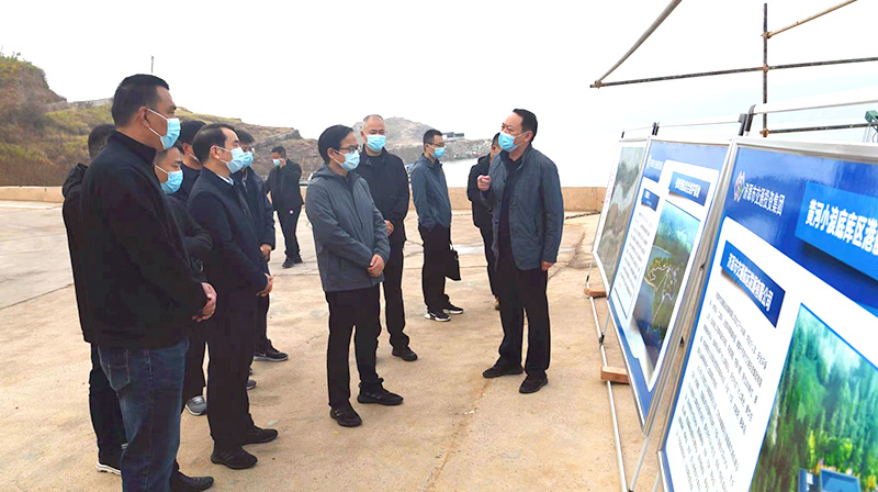 示范区管委会主任、市长庄建球 调研小浪底库区港航建设工程